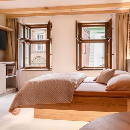 White Wolf Boutique Apartments 올로모우츠 외부 사진